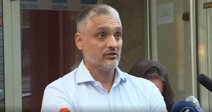 Pale te&scaron;ke riječi: Čedomir Jovanović napu&scaron;ta Srbiju, seli se u Sarajevo?