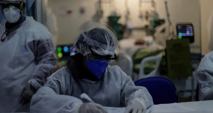 Da li su asimptomatske osobe manje opasne od onih koje razviju simptome koronavirusa?