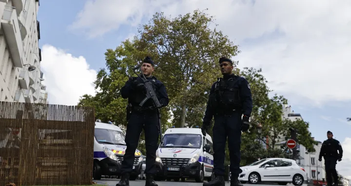 Četiri osobe povrijeđene u napadu mačetom: Charlie Hebdo ponovno meta napada?