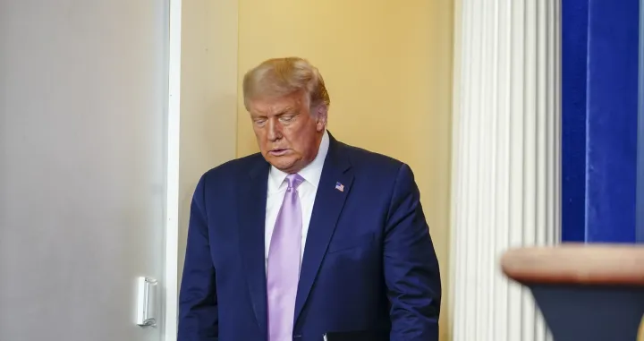 Sa predsjedničkom foteljom Donald Trump gubi i druge privilegije