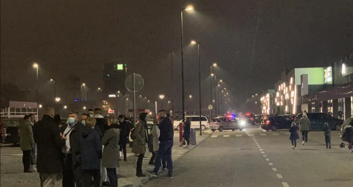 (FOTO) Policija dobila dojavu o postavljenoj bombi u novootvorenom CineStar kinu u Sarajevu