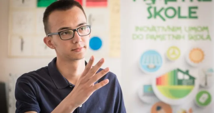 (VIDEO) Mladi inovator iz Tuzle ima rješenje za besplatno grijanje i pročišćavanje zraka