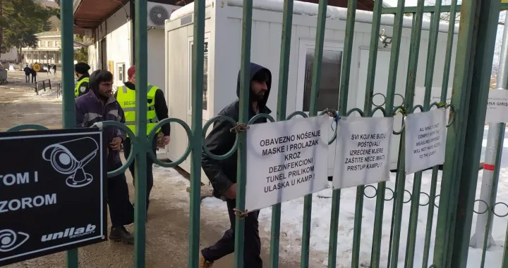 Nova tuča u kampu Blažuj: Migrant izboden nožem, policija traga za napadačem