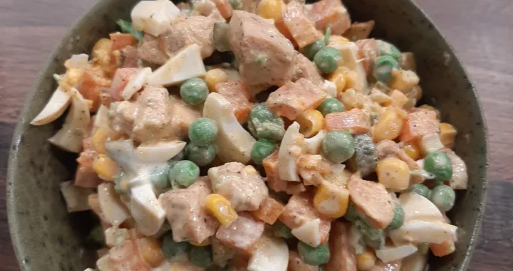 Iz kuhinje Vjeke Kramera: Pileća salata