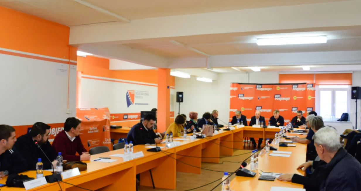 Iz DF-a poručuju da ne postoji nijedan razlog da u okolnostima vanrednog stanja kladionice rade redovno / Ilustracija