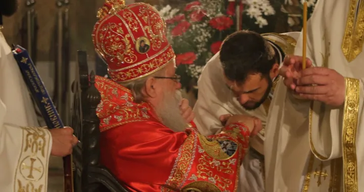 Vaskrs u Sarajevu: Veliki broj vjernika na svečanoj liturgiji u u Sabornoj crkvi Presvete Bogorodice