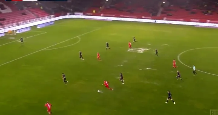 (VIDEO) Utakmica odigrana u nemogućim uslovima: Igrači zbog količine vode nisu mogli kontrolisati loptu