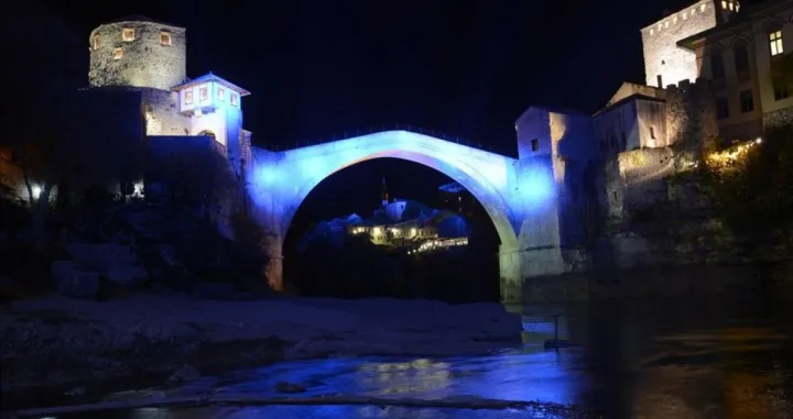 Nekoliko gradova u BiH večeras će biti "obojeno" plavom bojom: Ovo je razlog