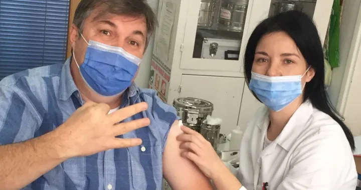 Vakcinisano na desetine medijskih radnika u ZDK: Do kraja 2021. godine primili su i treću booster dozu