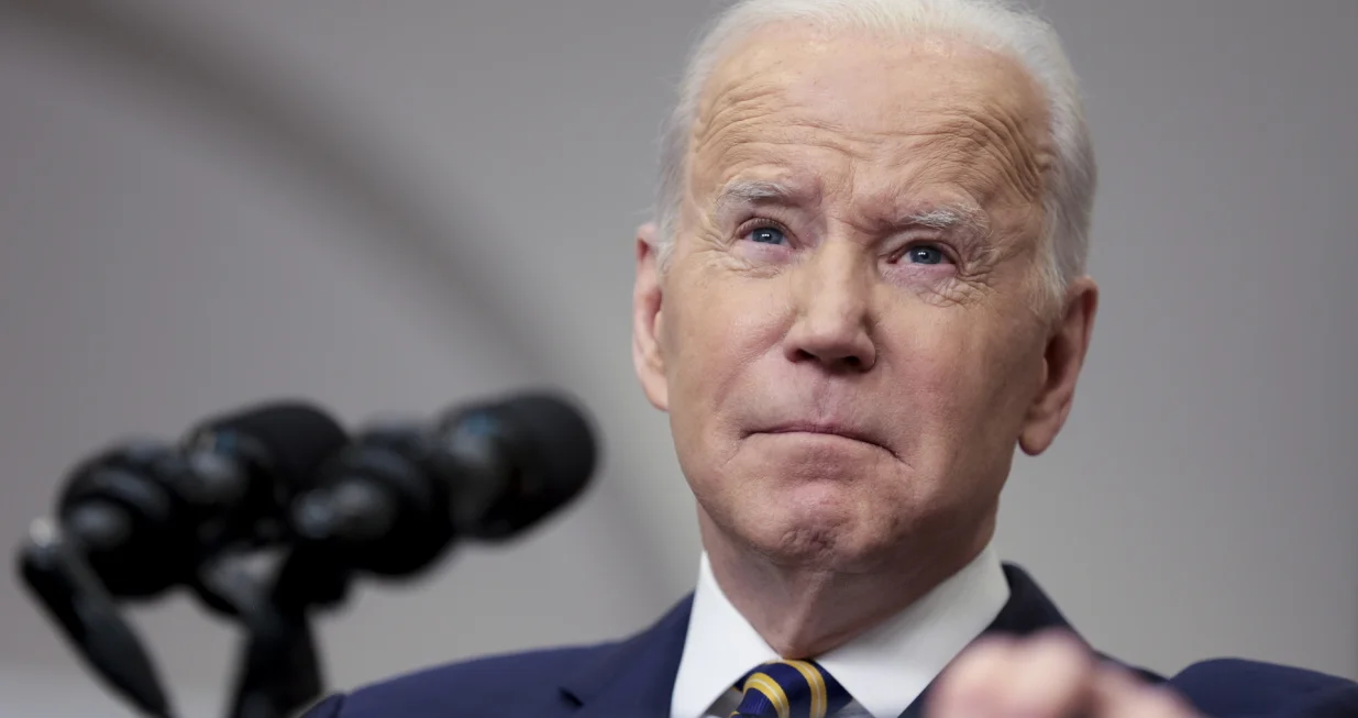 epa09810575 US President Joe Biden announces actions to continue to hold Russia accountable for its war on Ukraine in the Roosevelt Room of the White House, in Washington, DC, USA, 08 March 2022. EPA/Oliver Contreras/POOL/Oliver Contreras/Pool
