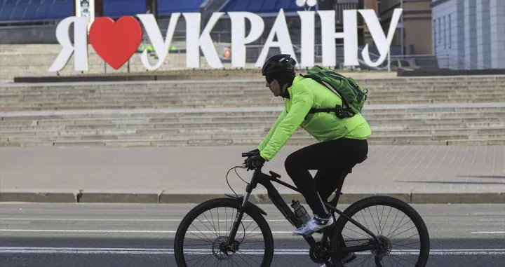 Kijevljani počeli izlaziti u šetnje/Anadolija/