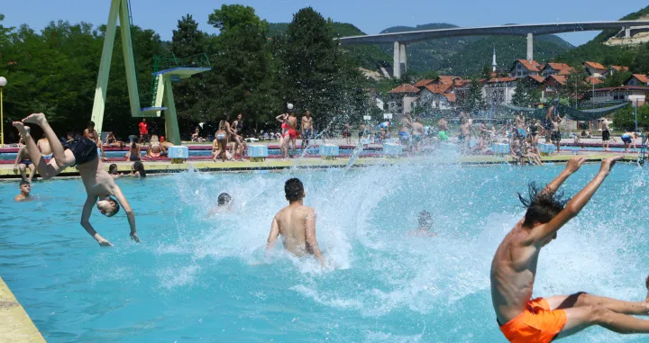 zenički bazeni/Muhamed Tunović