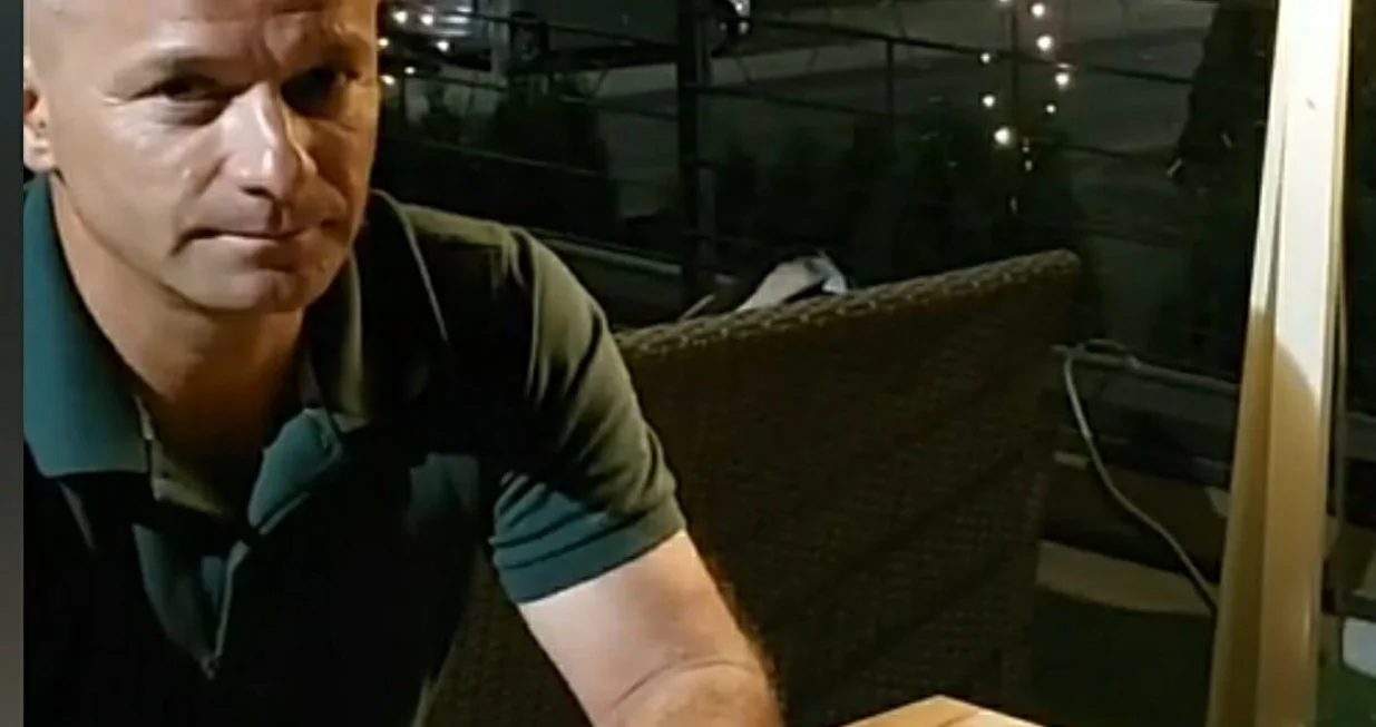 Mirhad Abdijanović, hrabri borac 5. korpusa i nakon 26 godina borbe u službi danas bukvalno kopa kanal/