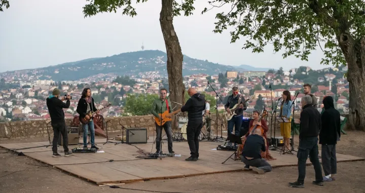 Bend Konvoj na Žutoj tabiji/