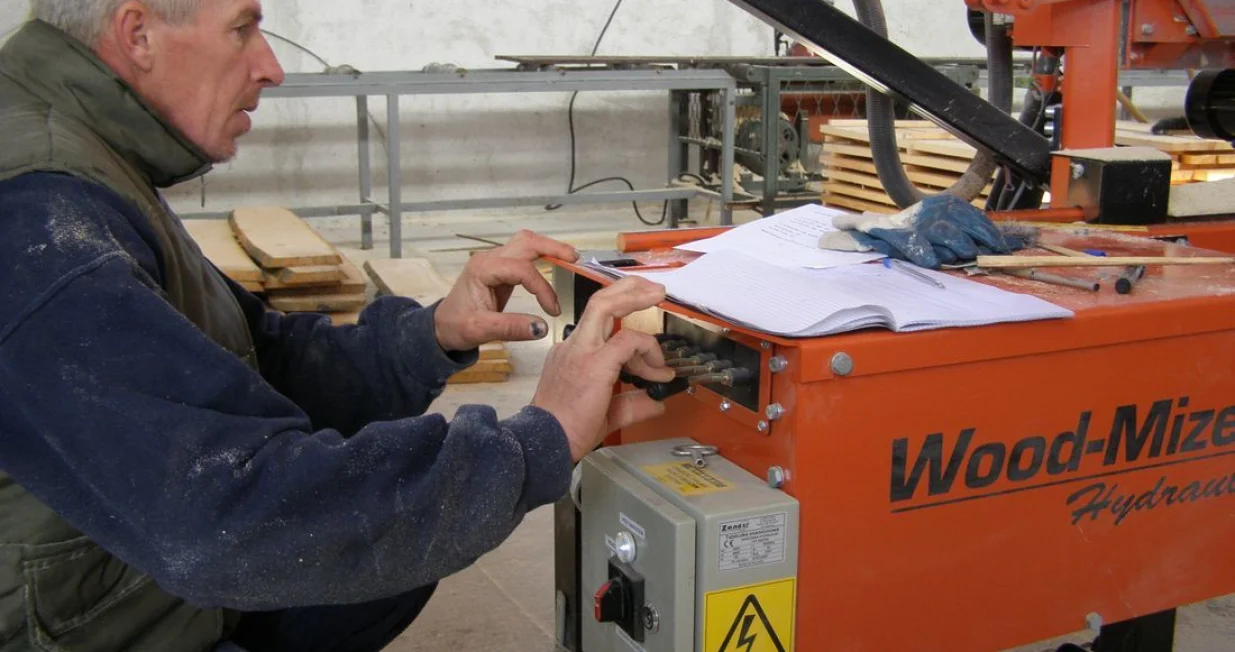 OLYMPUS DIGITAL CAMERA/