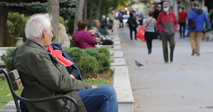 Ilustracije Dobrinja penzioneri penzioner/Senad Gubelić