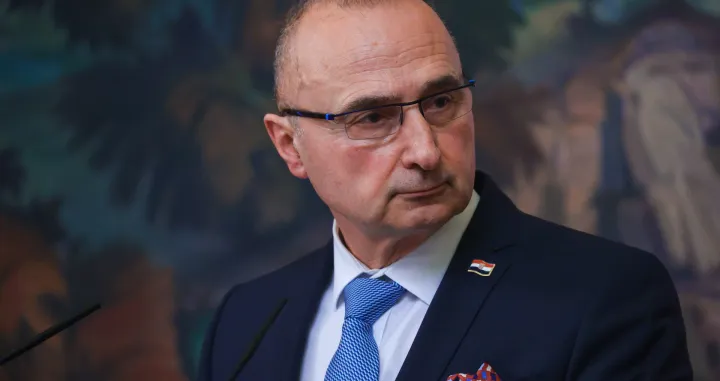 epa09691165 A handout photo made available by the press service of the Russian Foreign Affairs Ministry shows Croatian Minister of Foreign and European Affairs Gordan Grlic Radman during a joint news conference with Russian Foreign Minister Sergei Lavrov (not pictured) following their talks in Moscow, Russia, 17 January 2022. The Croatian Foreign Minister is on a working visit to Russia. EPA/RUSSIAN FOREIGN AFFAIRS MINISTRY/HANDOUT MANDATORY CREDIT HANDOUT EDITORIAL USE ONLY/NO SALES/Russian Foreign Affairs Ministry/Handout