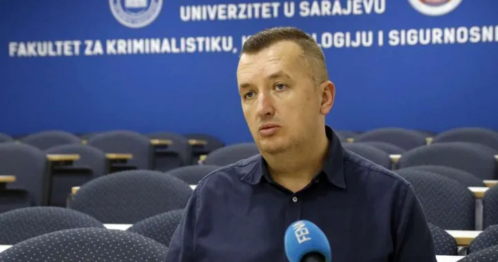 Eldan Mujanović/Fena