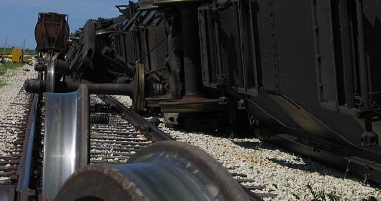 Teretni voz ispao iz &scaron;ina/