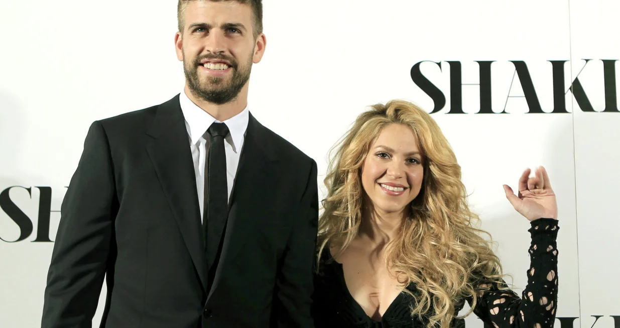 epa09995331 (FILE) - Colombian singer Shakira (R) poses for the media with her partner, FC Barcelona defender Gerard Pique (L), during the presentation of her new album 'Shakira' in Barcelona, Spain, 20 March 2014 (reissued 04 June 2022). Shakira confirmed that she is separating from the soccer player Pique in a statement released on 04 June 2022. The couple has two children together. EPA/ANDREU DALMAU/Andreu Dalmau