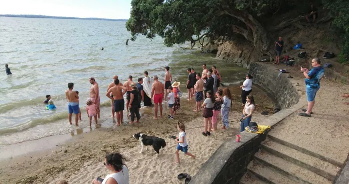 Plivalo se za Časni krst i na Novom Zelandu/Neboj&scaron;a Joveljić