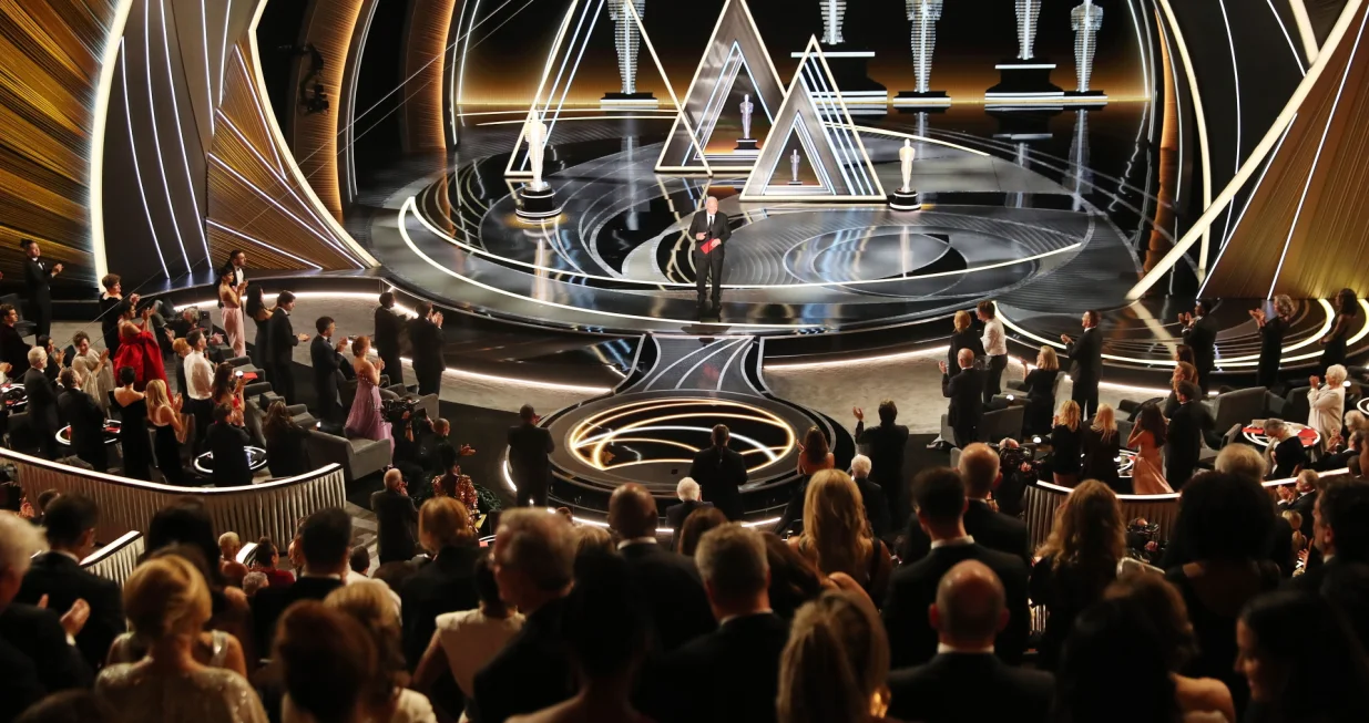 epaselect epa09854911 British actor Sir Anthony Hopkins announces the Oscar for Best Actress during the 94th annual Academy Awards ceremony at the Dolby Theatre in Hollywood, Los Angeles, California, USA, 27 March 2022. The Oscars are presented for outstanding individual or collective efforts in filmmaking in 24 categories. EPA/ETIENNE LAURENT/Etienne Laurent