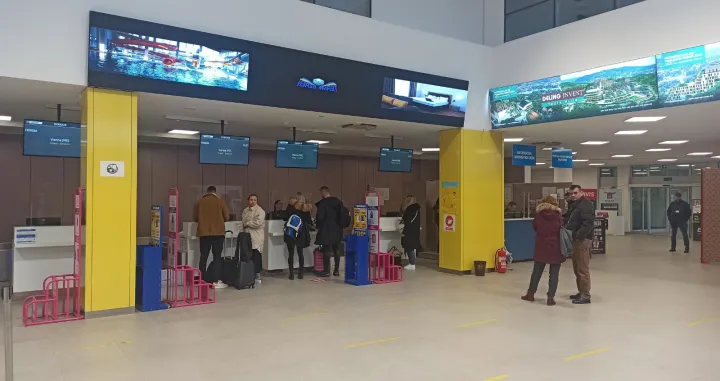 Aerodrom Tuzla, Gradnja trećeg gatea/Vahidin Mujagić/