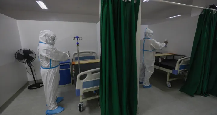 epa10105263 Nurses in protective suits go around to disinfect areas of a ward that has been used for COVID-19 cases and can be repurposed for Monkeypox cases if the need arises, at a local government hospital in Quezon City, Metro Manila, Philippines 04 August 2022. Philippine health authorities on 29 July announced that the country's first case of Monkeypox was recorded from a Filipino who came from overseas, following a declaration from the World Health Organization that Monkeypox is a public health emergency of international concern. EPA/ROLEX DELA PENA/Rolex Dela Pena