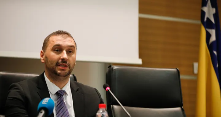 Sarajevo, Bosna i Hercegovina, 28.januar 2022:Dragoljub Reljić,(na fotografiji) direktor Agencije za za&scaron;titu ličnih podataka (AZLP) u BiH, podsjetio je da je Agencija osnovana 2008. godine, a stupanjem na snagu Sporazuma o stabilizaciji i pridruživanju Bosna i Hercegovina je bila u obavezi da svoje pravne akte koji se odnose na za&scaron;titu ličnih podataka u skladi sa pravom Evropske unije i svim relevantnim međunarodnim konvencijama. (Elman Omic - Anadolu Agency)/�