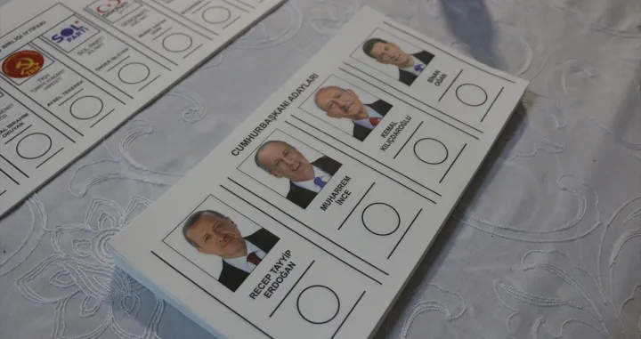 Izbori u Turskoj (Turska), glasanje, biračko mjesto: Priština (Kosovo)/Anadolija