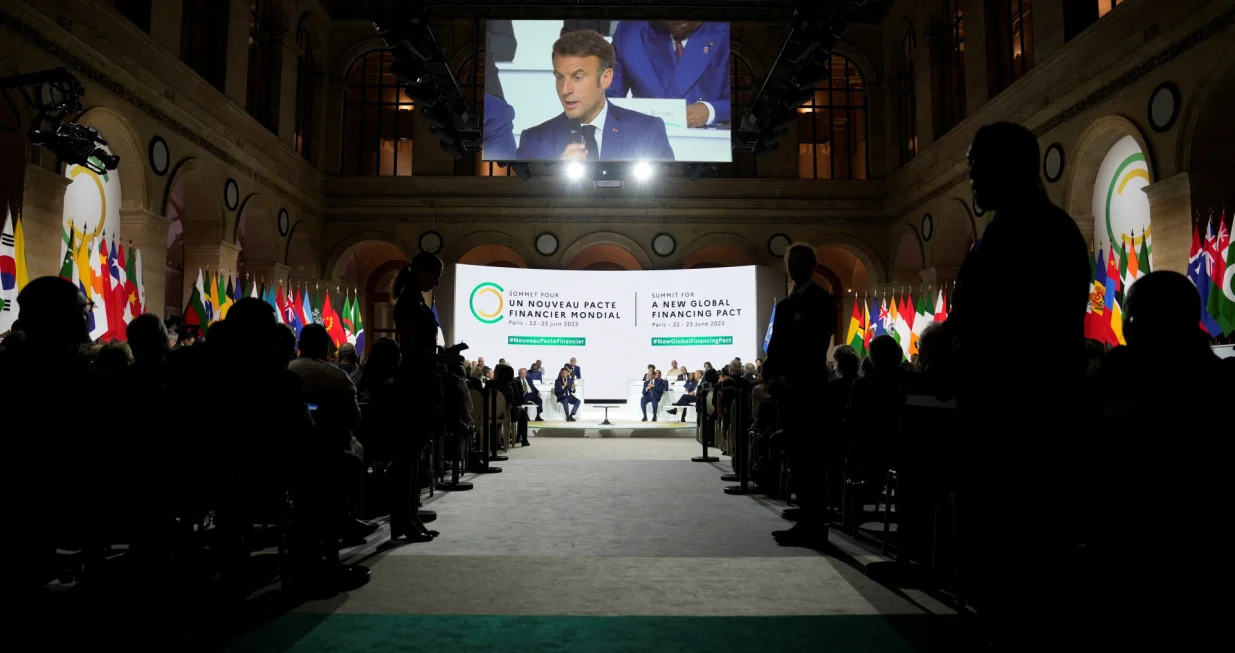 Fpariz klima.jpg/Pool