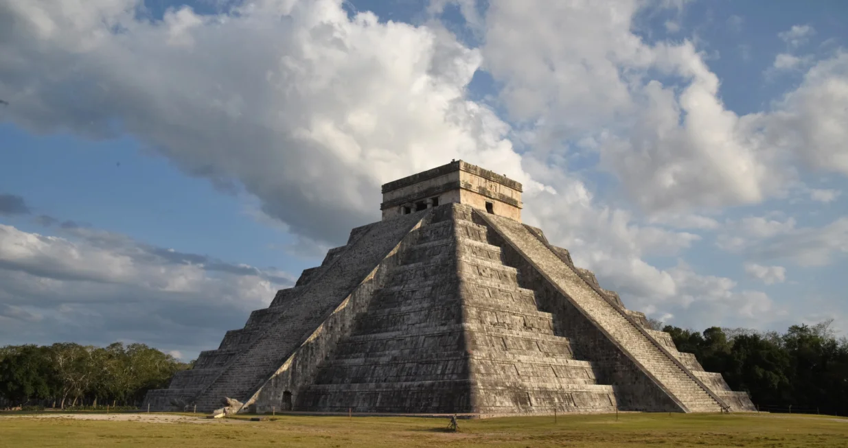 epa09089164 Photograph of the Kukulcan pyramid during the phenomenon of light and shadow, known as the Temple of the Seven Dolls, in the archaeological zone of Dzibilchaltun, in Yucatan state, Mexico, 21 March 2021. The archaeological zone of Chichen Itza, in the southeastern Mexican state of Yucatan, stopped receiving about 45,000 visitors this weekend who annually come to enjoy the famous archaeological-astronomical phenomenon of the 'descent' of Kukulcan, which occurs at each equinox. EPA/Cuauhtemoc Moreno/Cuauhtemoc Moreno