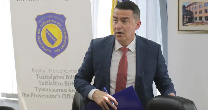 Konferencija za medije glavnog tužitelja Tužiteljstva BiH Milanka Kajganića. Akcija Klaster/Senad Gubelić