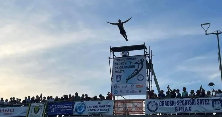 Skokovi sa mosta Bihać/