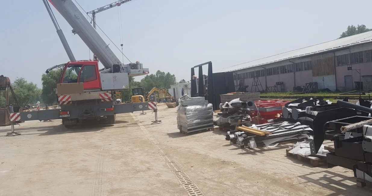 Luka Brčko nova dizalica dijelovi/