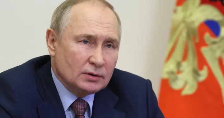 epa10367356 Russian President Vladimir Putin attends a meeting of the Council for Strategic Development and National Projects via videoconference at the Novo-Ogaryovo residence outside Moscow, Russia, 15 December 2022. EPA/MIKHAEL KLIMENTYEV/SPUTNIK/KREMLIN/POOL/Mikhael Klimentyev/sputnik/kremlin/Pool