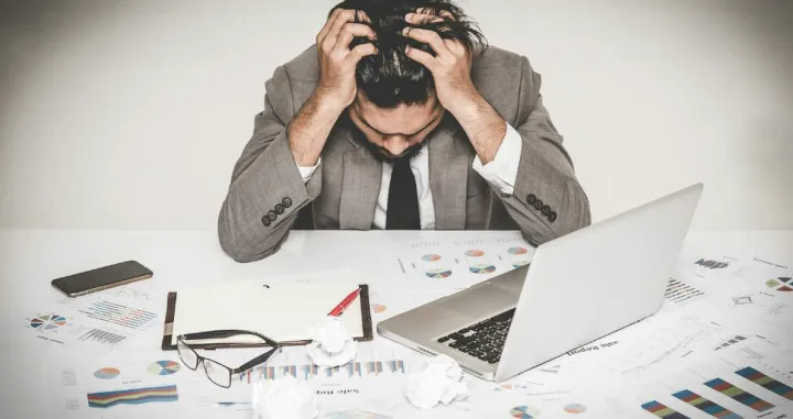 stres,bolovanje, burnout/