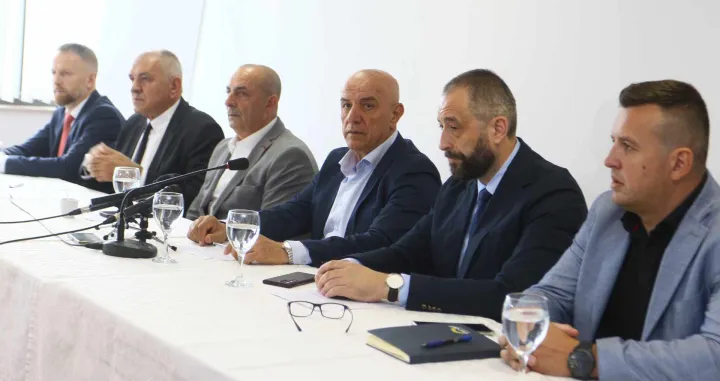 Miralem Galijašević, Goran Bulajić, Omer Škaljo, Aldin Bijedić, Ivo Tadić i Alen Kapković, nova većina u ZDK, Vlada ZDK/Muhamed Tunović