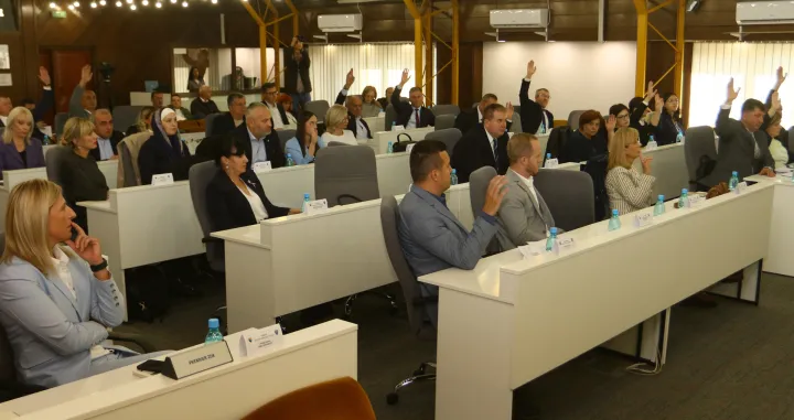 glasanje nove skup&scaron;tinske većine za smjenu premijerke ZDK/Muhamed Tunović