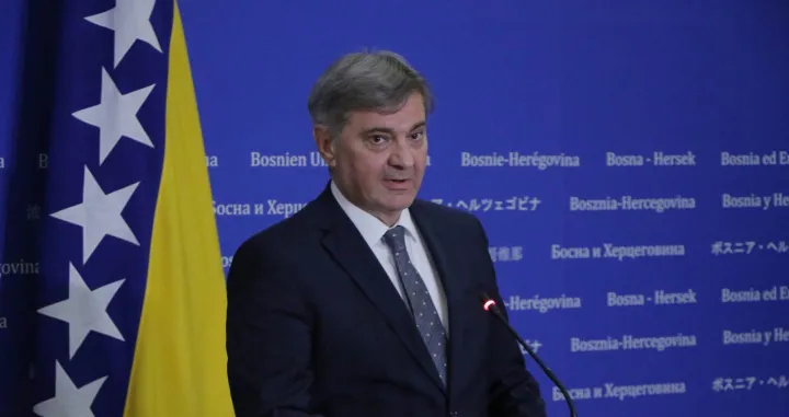 Denis Zvizdić/Senad Gubelić/