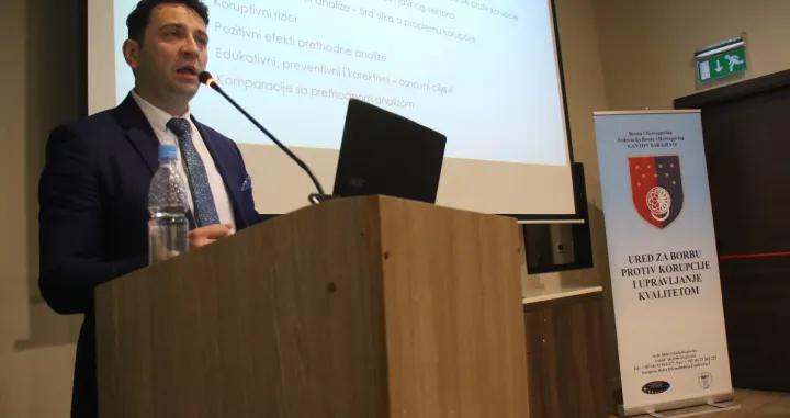 Prezentacija Analize antikorupcijskog okruženja u javnom sektoru Kantona Sarajevo za 2021. godinu u organizaciji Ureda za borbu protiv korupcije KS<br>Erduan Kafedžić/Senad Gubelić