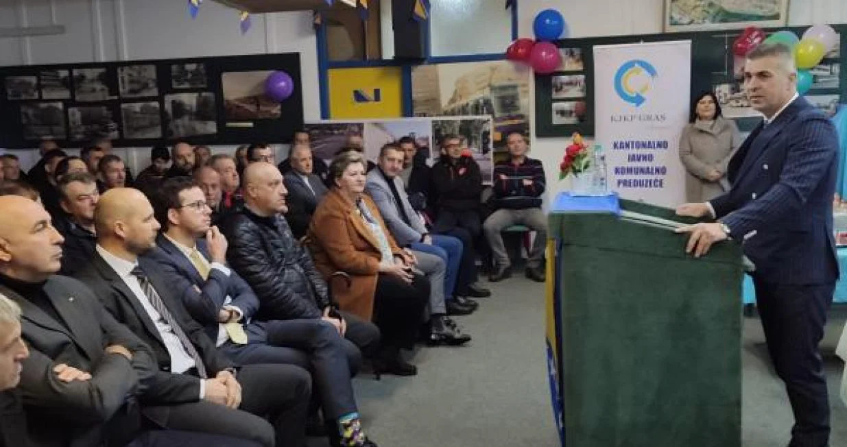 gras godi&scaron;njica/