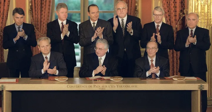 U Parizu potpisan mirovni sporazum o okončanju rata u BiH/Wikipedia