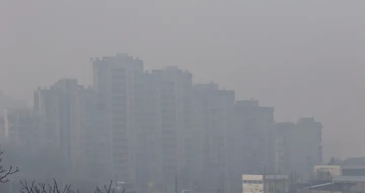 Magla smog zagađenje maska/Senad Gubelić