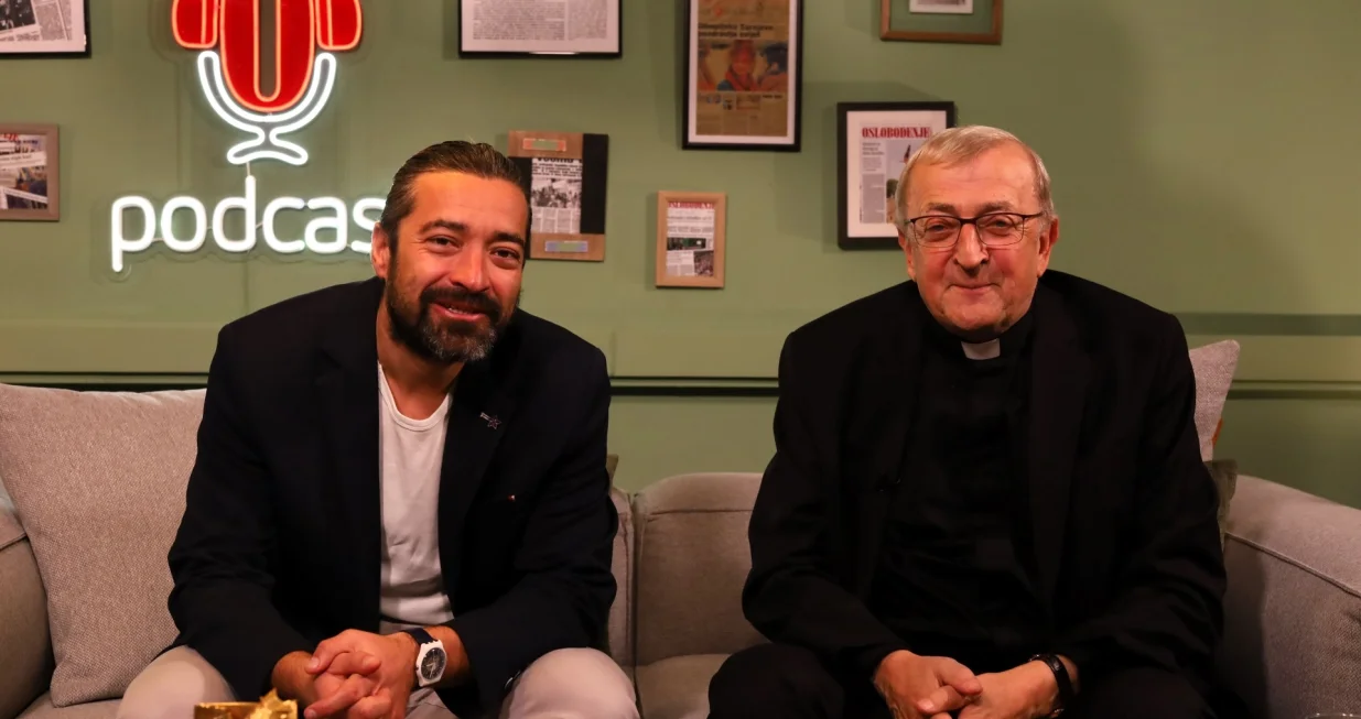 U kontru sa Markovinom: Sa slu&scaron;aocima i gledaocima Oslobođenje podcasta Franjo Topić podijeliće priču o svom&nbsp; životnom putu/