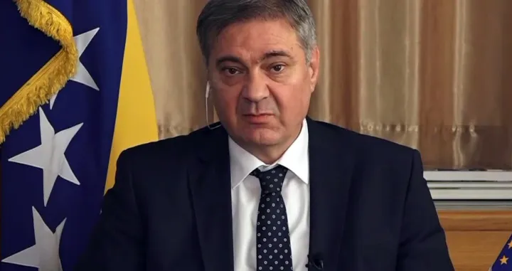 Denis Zvizdić/
