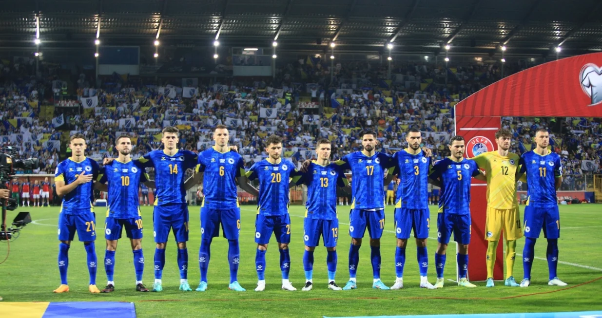 Bosna i Hercegovina - Luksemburg<br>Ibrahim &Scaron;ehić<br>Adrian Leon Bari&scaron;ić<br>Sini&scaron;a Saničanin<br>Sead Kola&scaron;inac<br>Amar Dedić<br>Benjamin Tahirović<br>Gojko Cimirot<br>Miralem Pjanić<br>Kenan Kodro<br>Miroslav Stevanović<br>Edin Džeko 