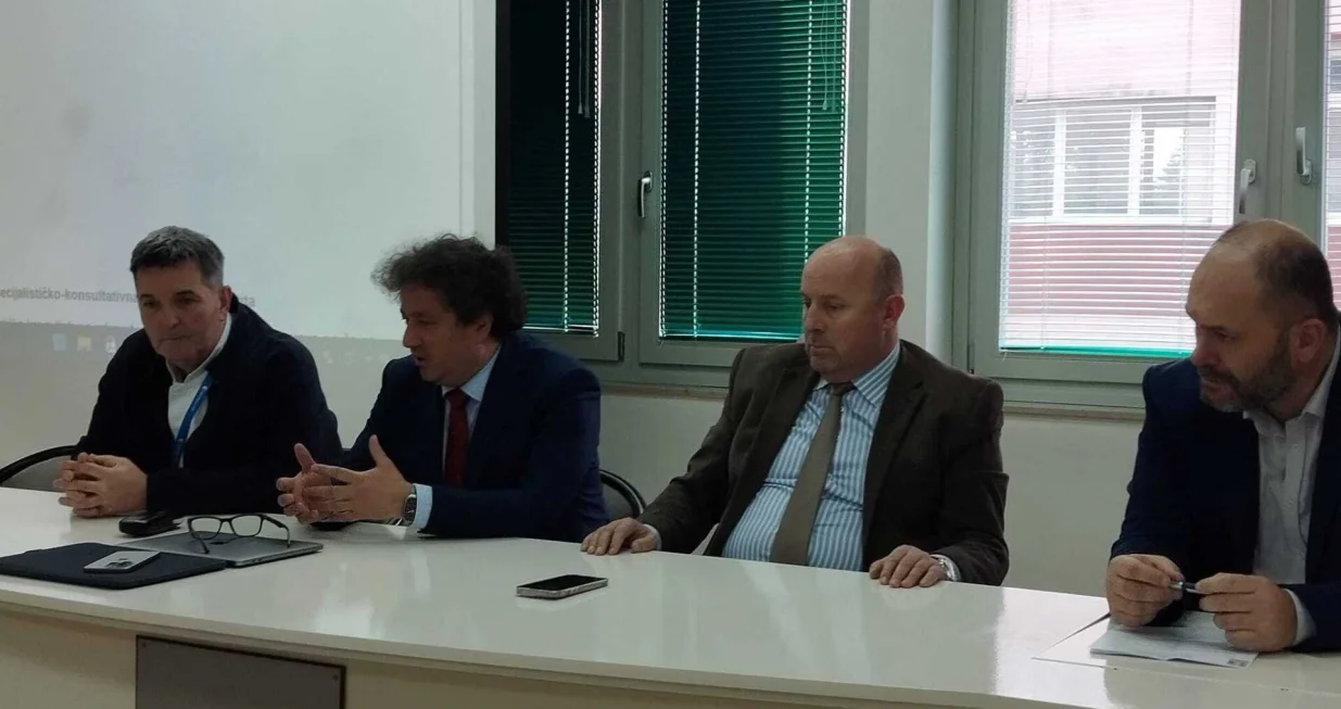 Sastanak, Ismet Gavrankapetanović, Alen Pilav, Enis Hasanović/Mzks