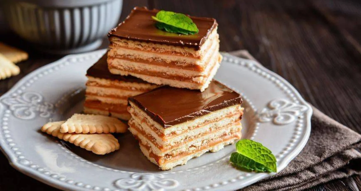 kolači keks puding/