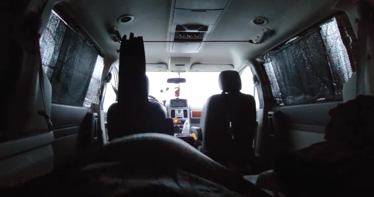 lola iz kola balkanac u americi živi u autu/